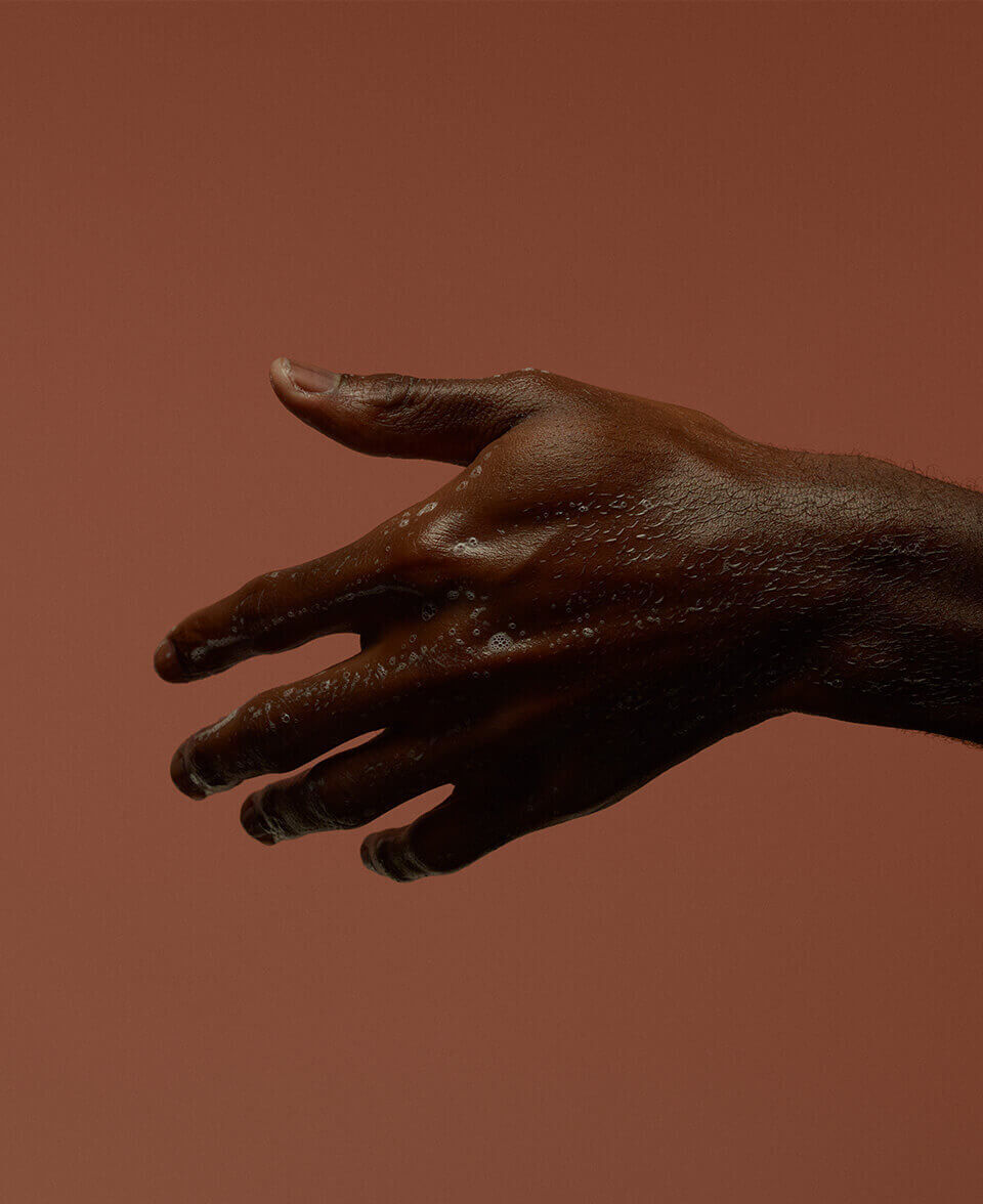 Immagine di mani raffinate